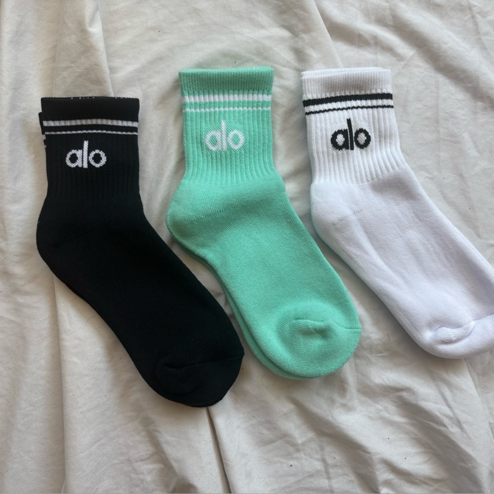 Throwback half crew sock set mint black and white brand new